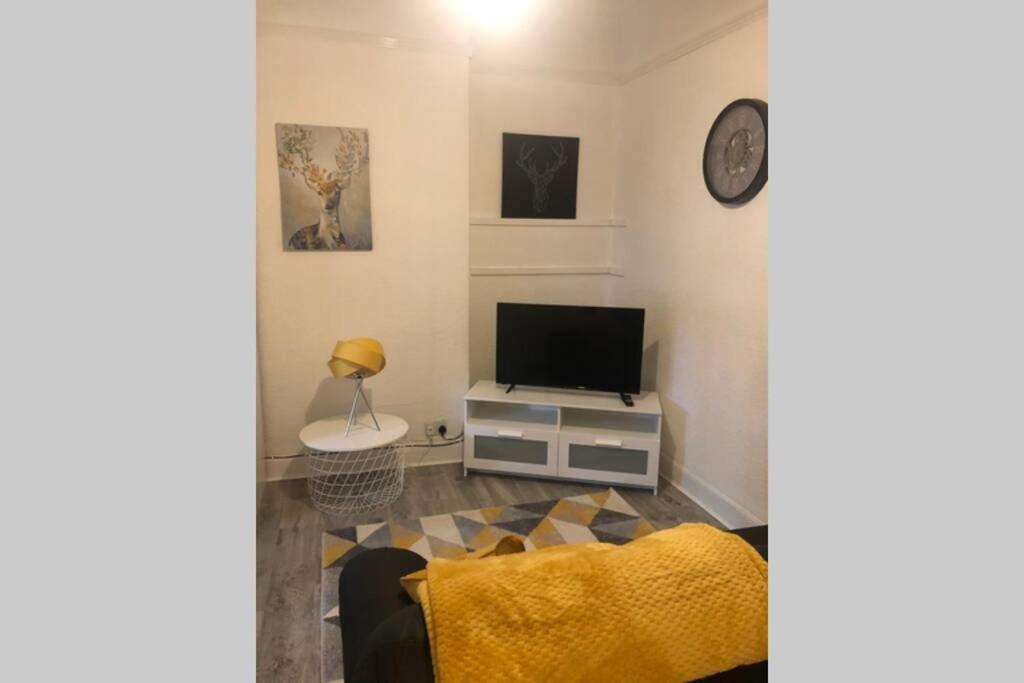 One Bedroom Flat On The Banks Of Loch Lomond Alexandria Extérieur photo