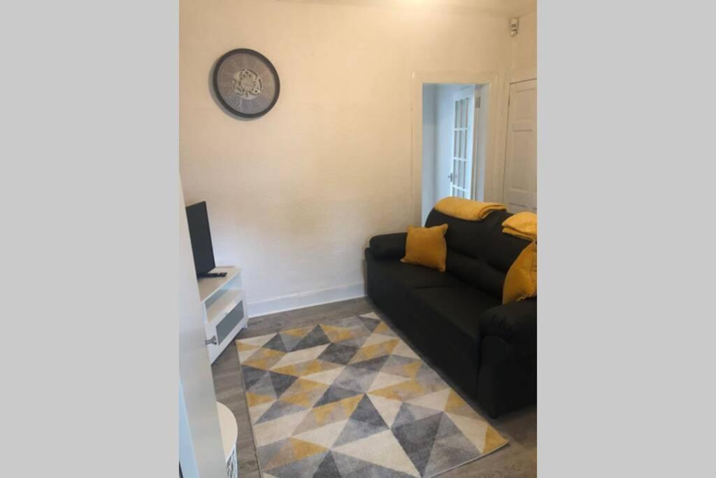 One Bedroom Flat On The Banks Of Loch Lomond Alexandria Extérieur photo